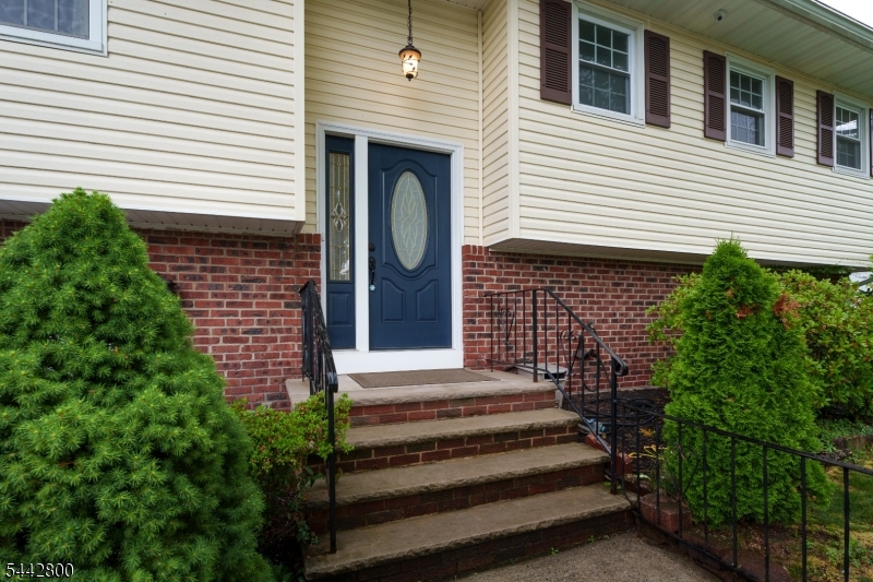 2025 Oak Tree Road, Edison, NJ 08820 — photo 2