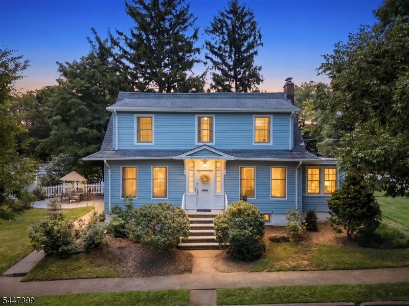 35 Lowell Street — photo