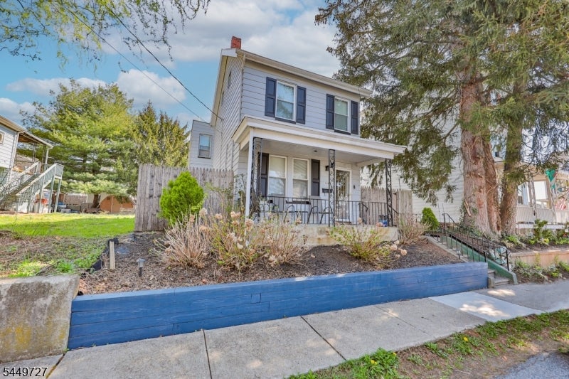 389 Grant St — photo