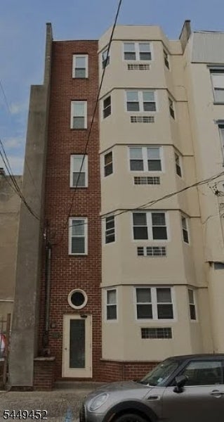 210 2nd St 2 — photo