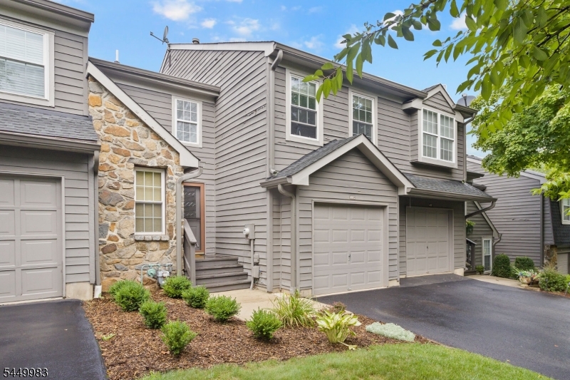 40G Roxbury Court Unit G — photo