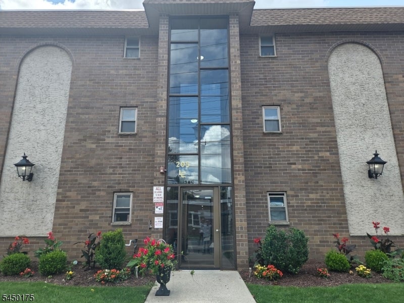 205 Bergen Tpke — photo
