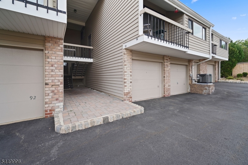 93 Overlook Drive — photo