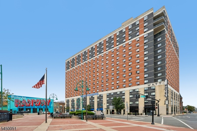 1 Carriage City Plz 1405 — photo