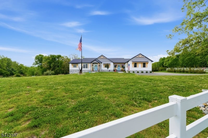 27 Sterling Dr — photo