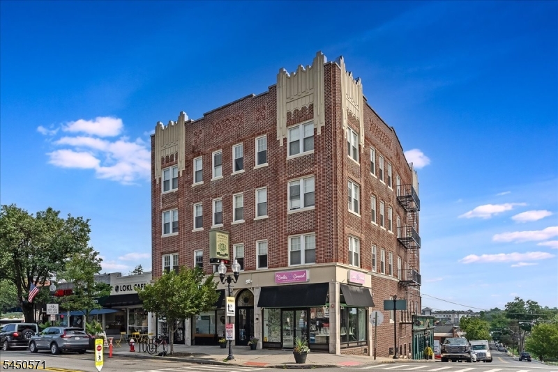 82 South Street — photo