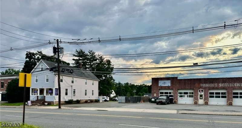28 S Livingston Avenue — photo