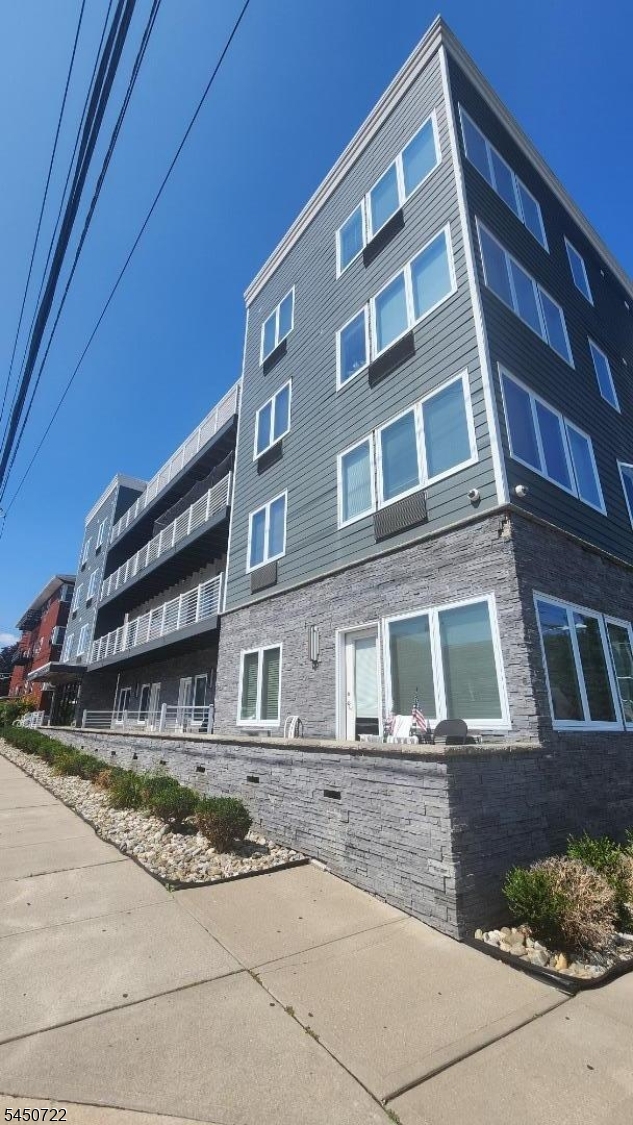 241 Ridge Road 2E — photo