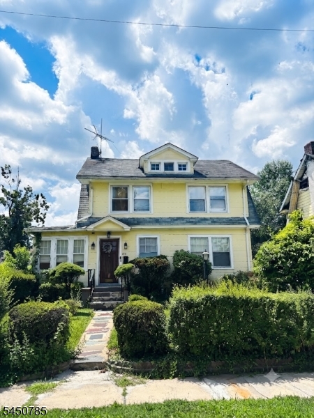 816 Central Street — photo