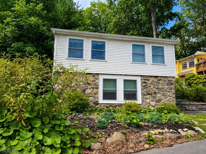 1 Hickory Trail — photo