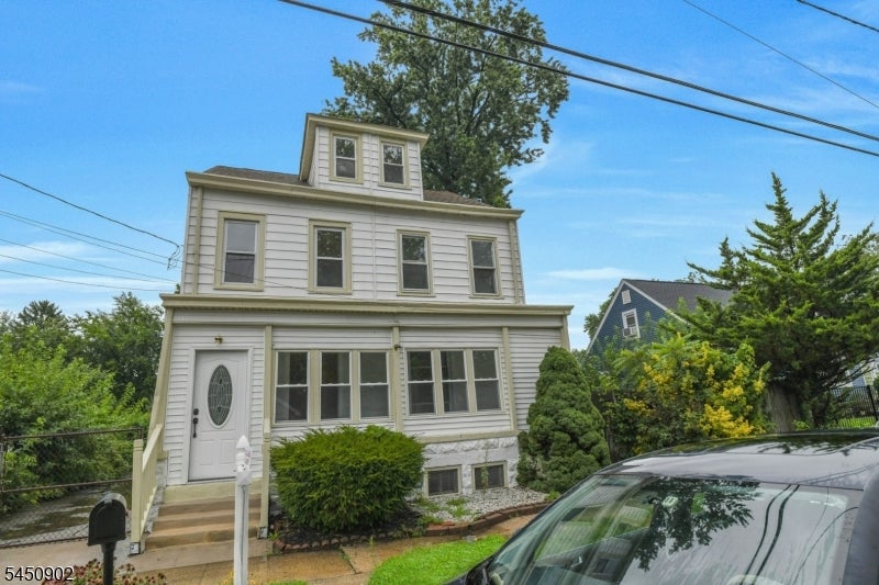 134 Grand Ave — photo