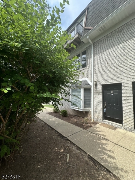 352 Bloomfield Avenue a-1 — photo