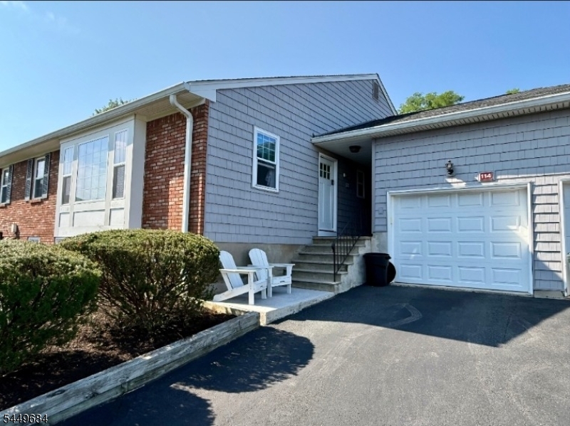114 Brandywyne Drive — photo