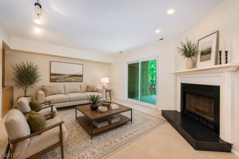 195 Hidden Hollow Ct — photo