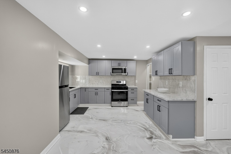 701 W Park Avenue — photo