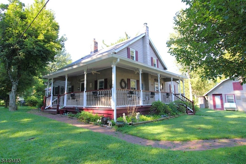 265 Warbasse Junction Rd — photo