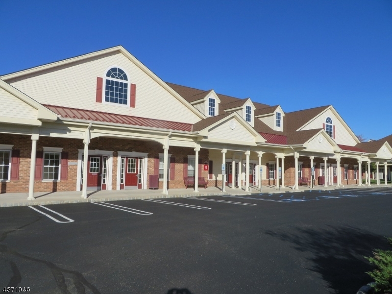 3322 Route 22 W — photo