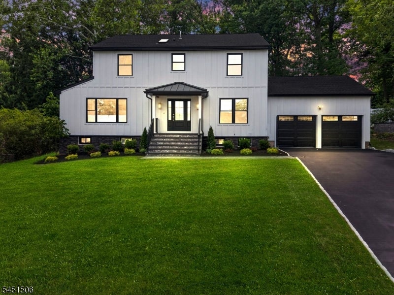 12 Weber Rd — photo