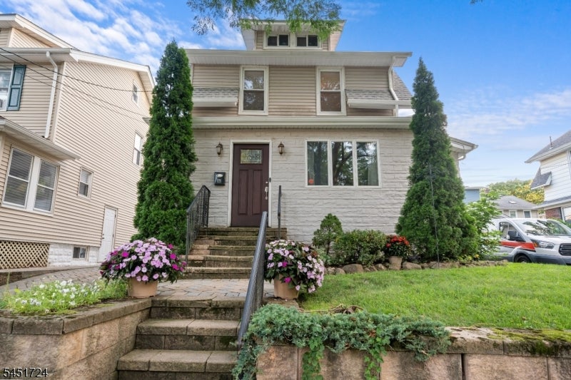 171 Oak Ridge Ave — photo