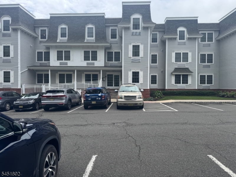 1319 Saint Georges Avenue 201 — photo