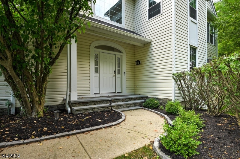 56 liberty ridge rd, BASKING RIDGE NJ 07920 — photo 3
