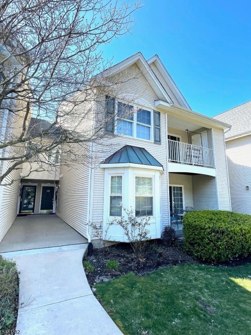 122 Cambridge Ct 122 — photo