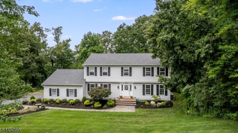 81 Poplar Dr — photo