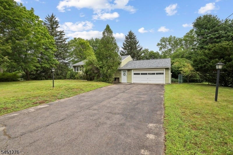 161 Chamberlain Rd — photo