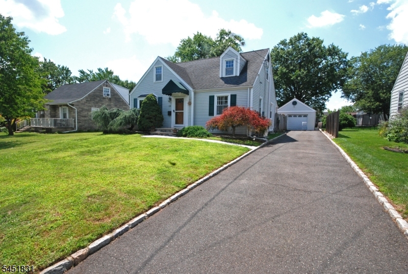 131 Weiss Terrace, Raritan, NJ 08869 — photo 3