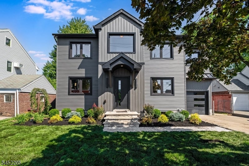 17-19 Berdan Ave — photo
