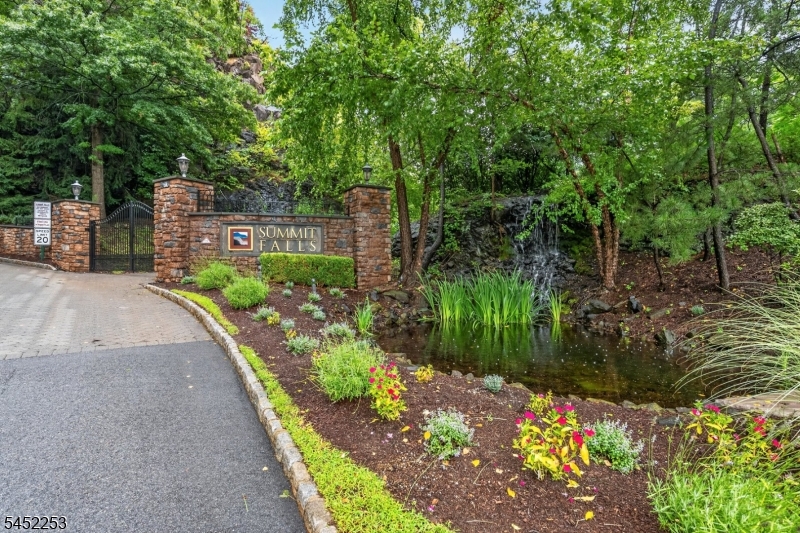252 Ridge Drive, Pompton Lakes, NJ 07442 — photo 2