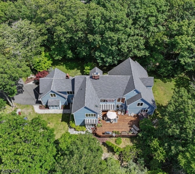 738 Ridge Rd — photo