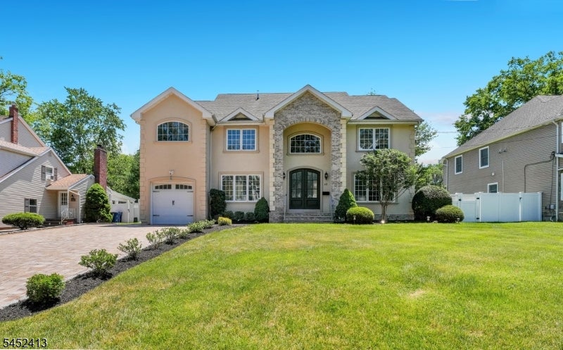 49 Hall Dr — photo