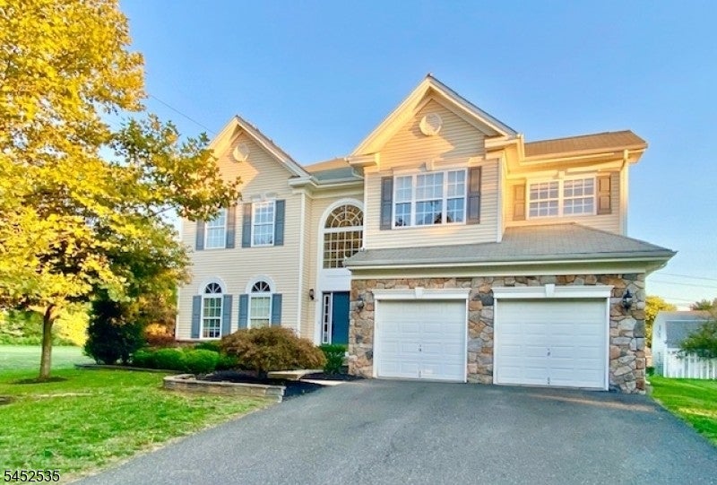 24 Skurka Ct — photo