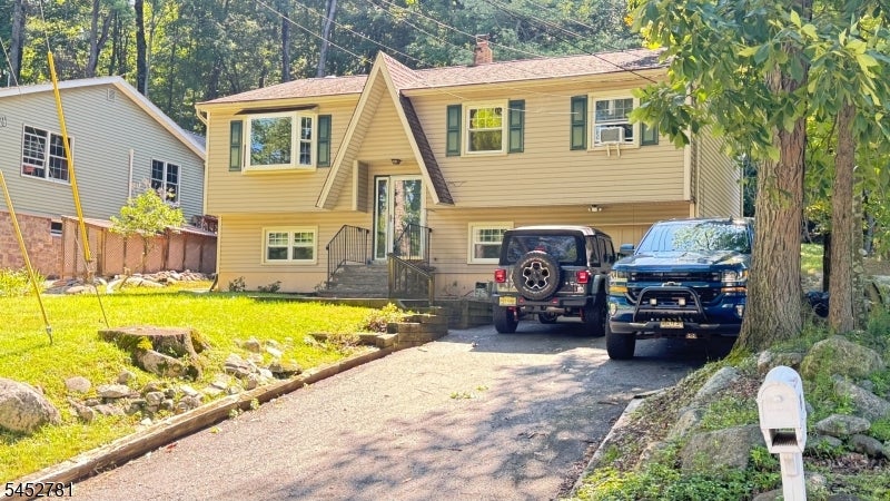 89 Tomahawk Trl — photo