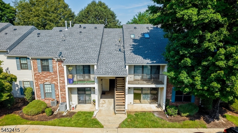 60 Taylor Drive — photo