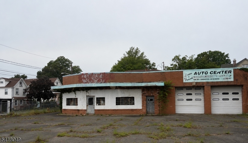 1005-1007 E Elizabeth Avenue — photo