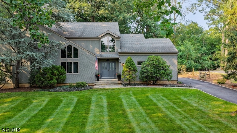 8 Cayuga Way, Basking Ridge, NJ 07920 — photo 2