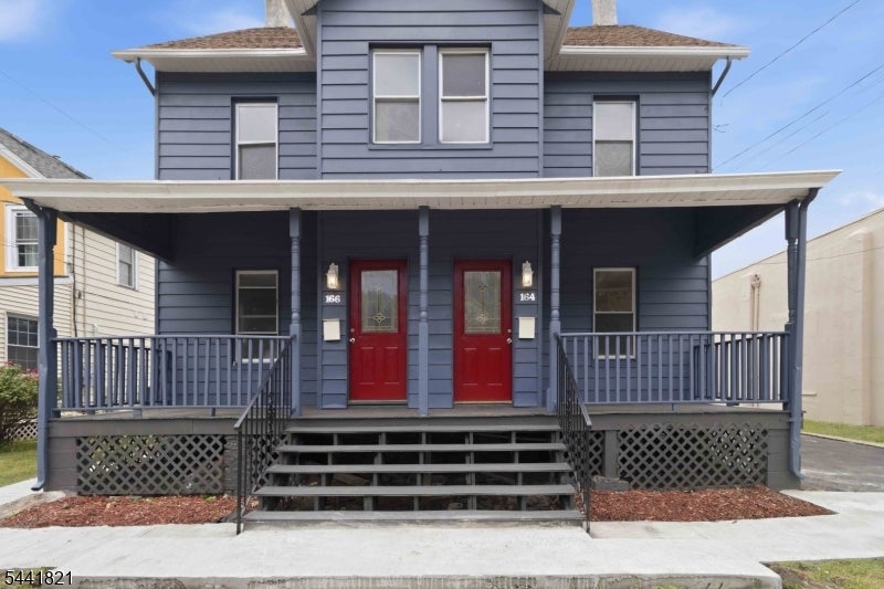 166 E Blackwell St — photo