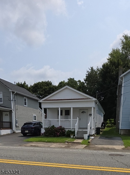 301 Center Street 1 — photo