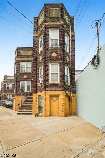 531 Bloomfield Avenue — photo