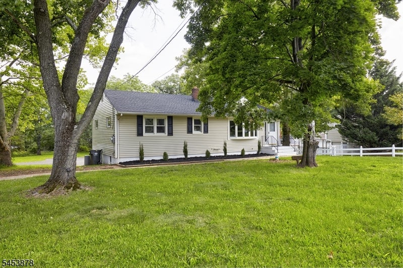 469 State Route 28 — photo