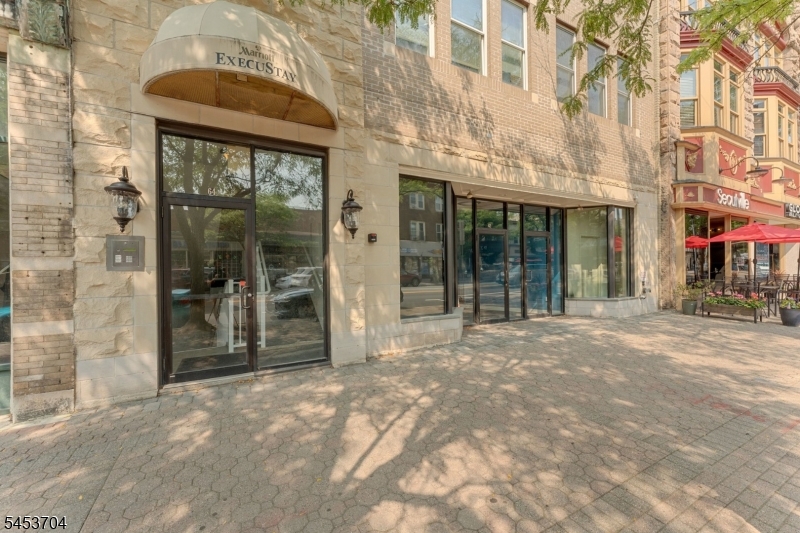 62-64 W Main Street 204 — photo