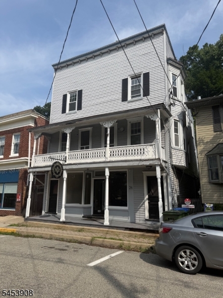 26 Main Street — photo