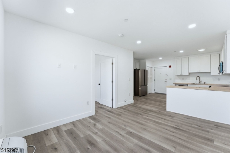 95 Shepherds Lane 301B — photo