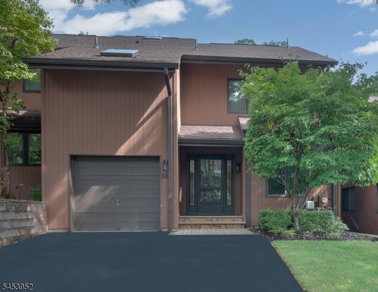 88 Sullivan Dr — photo