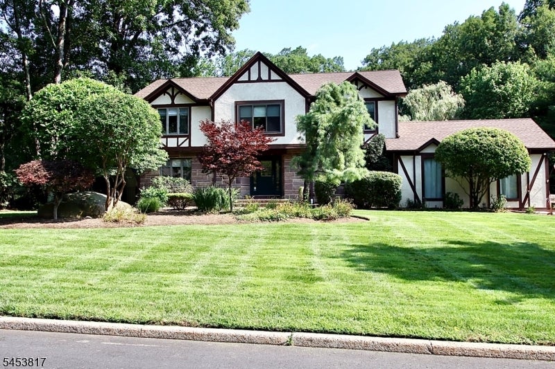 9 Watch Hill Rd — photo