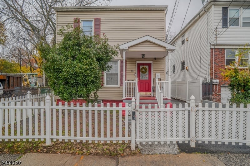 74 Lincoln Pl — photo