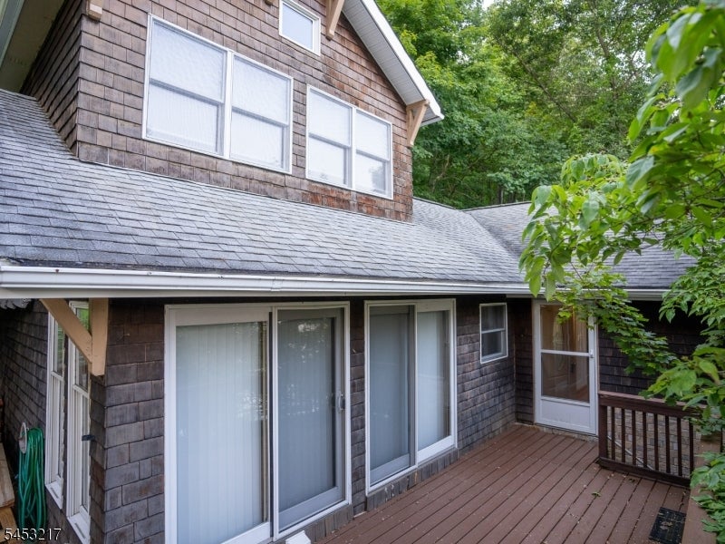 118 Lakeside Dr — photo