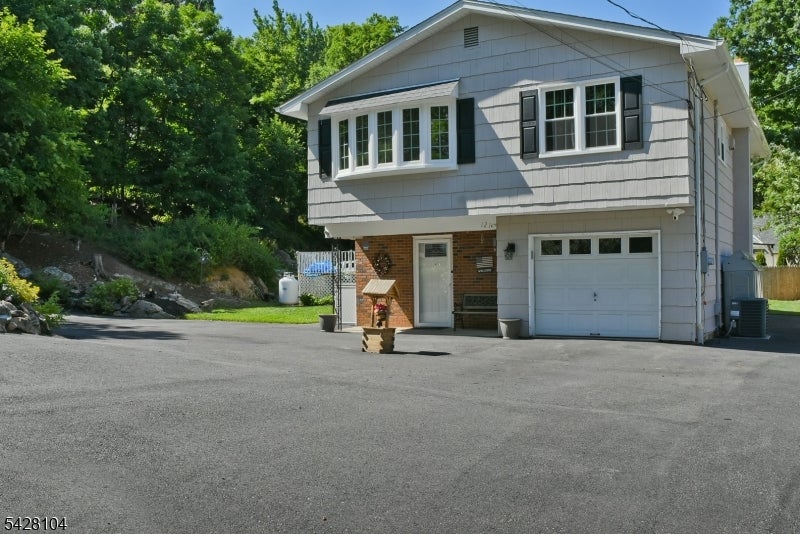 121 Leland Trl — photo